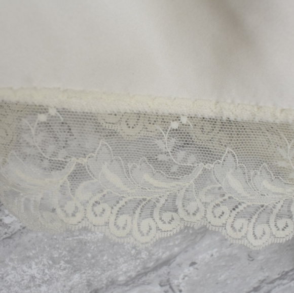 Vintage small white lingerie wedding one piece - Picture 7 of 7